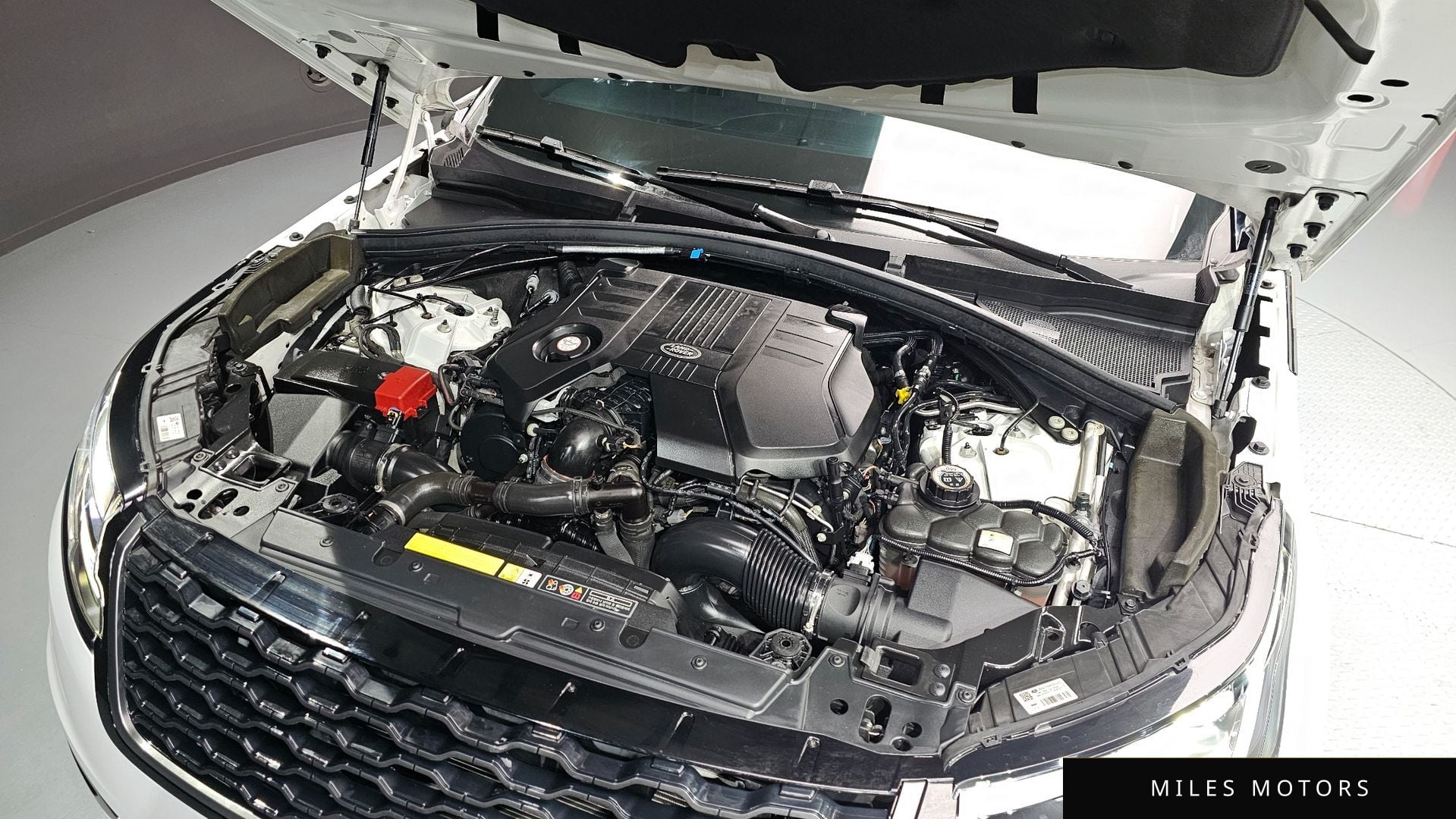 Land Rover Range Rover Velar 2019 — миниатюра 6