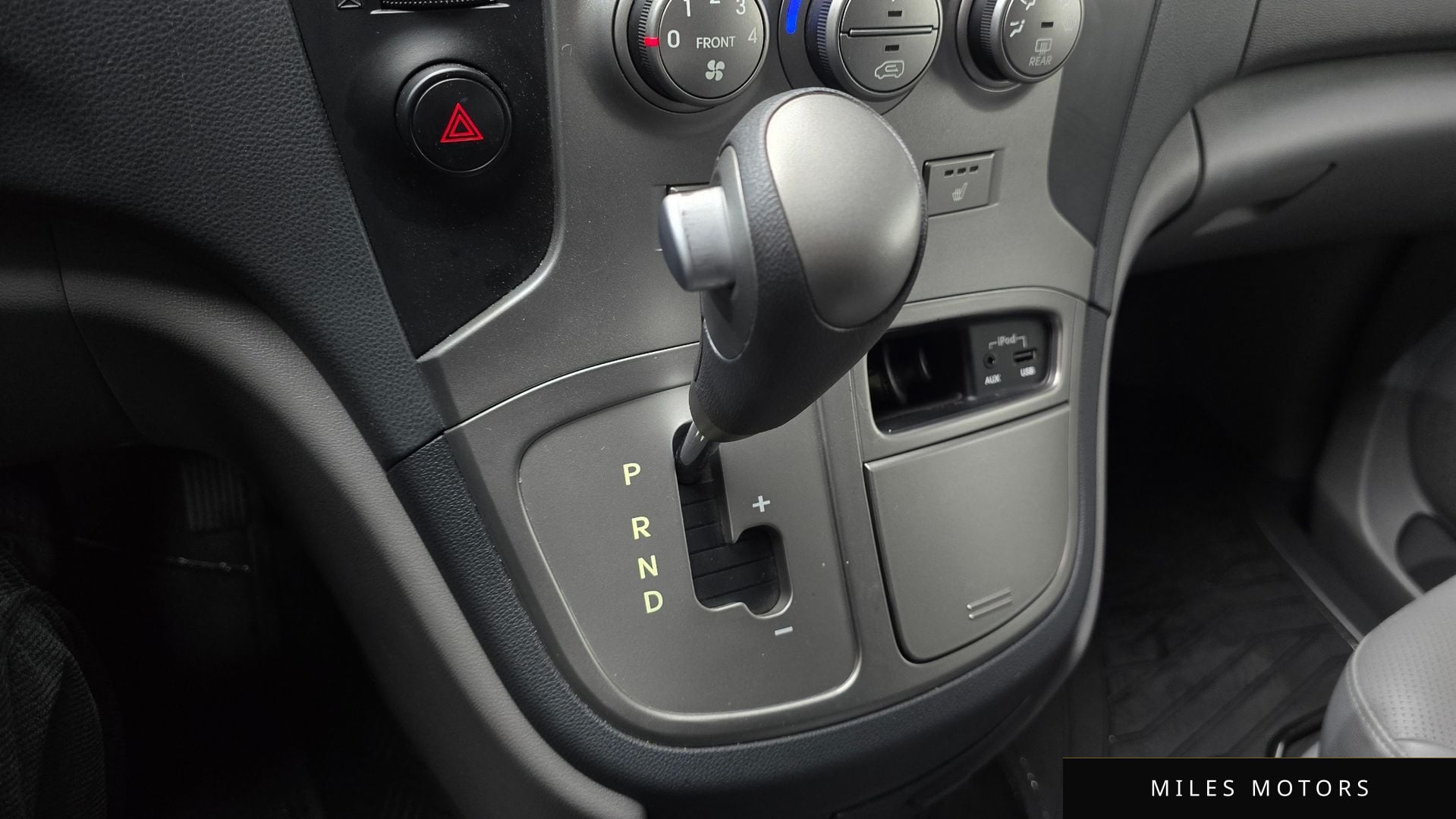 Hyundai Starex 2015 — миниатюра 9