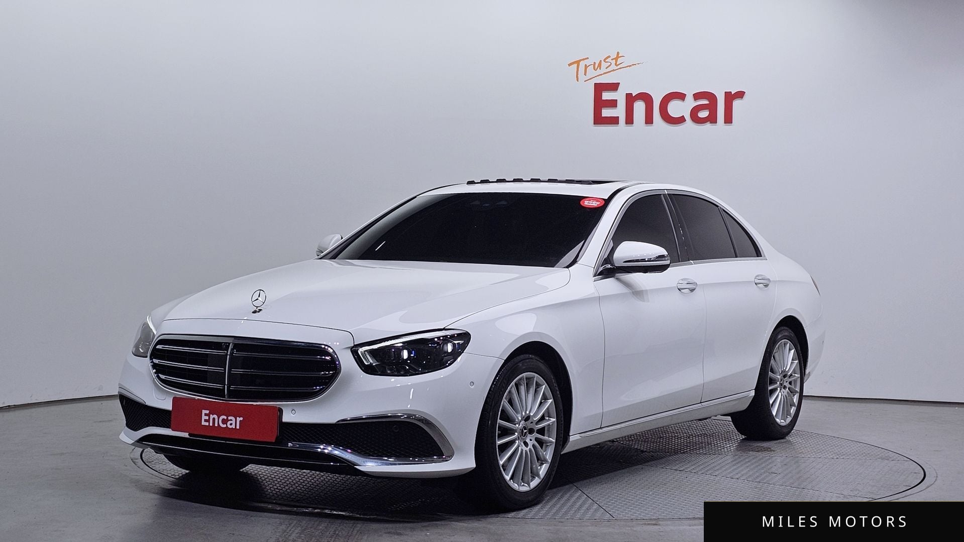 Mercedes-Benz E-Class W213 2022 — фото 1 из 12