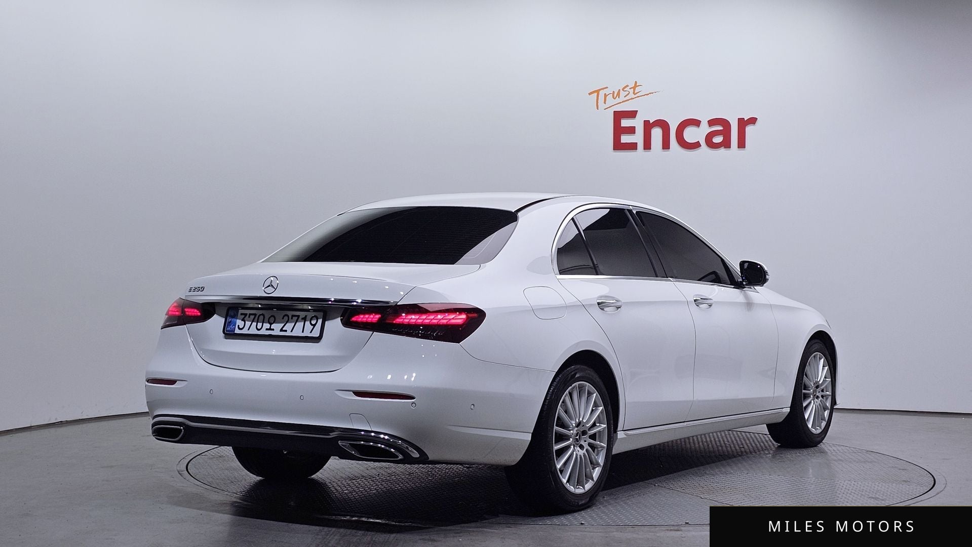 Mercedes-Benz E-Class W213 2022 — миниатюра 2