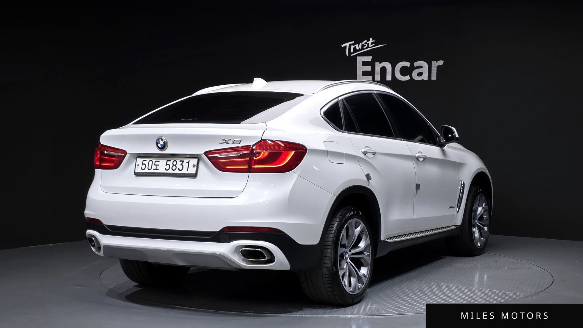 BMW X6 (F16) 2018 — миниатюра 2