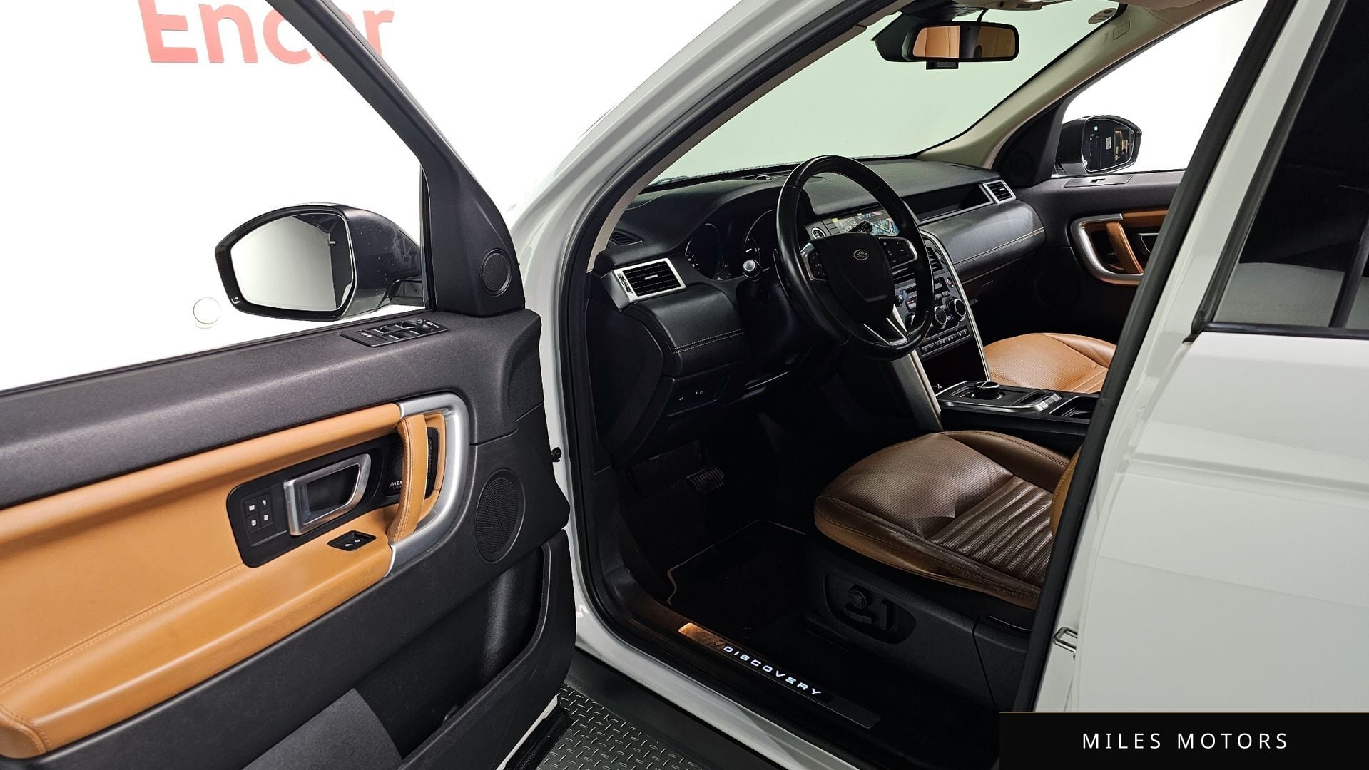 Land Rover Discovery Sport 2018 — миниатюра 11