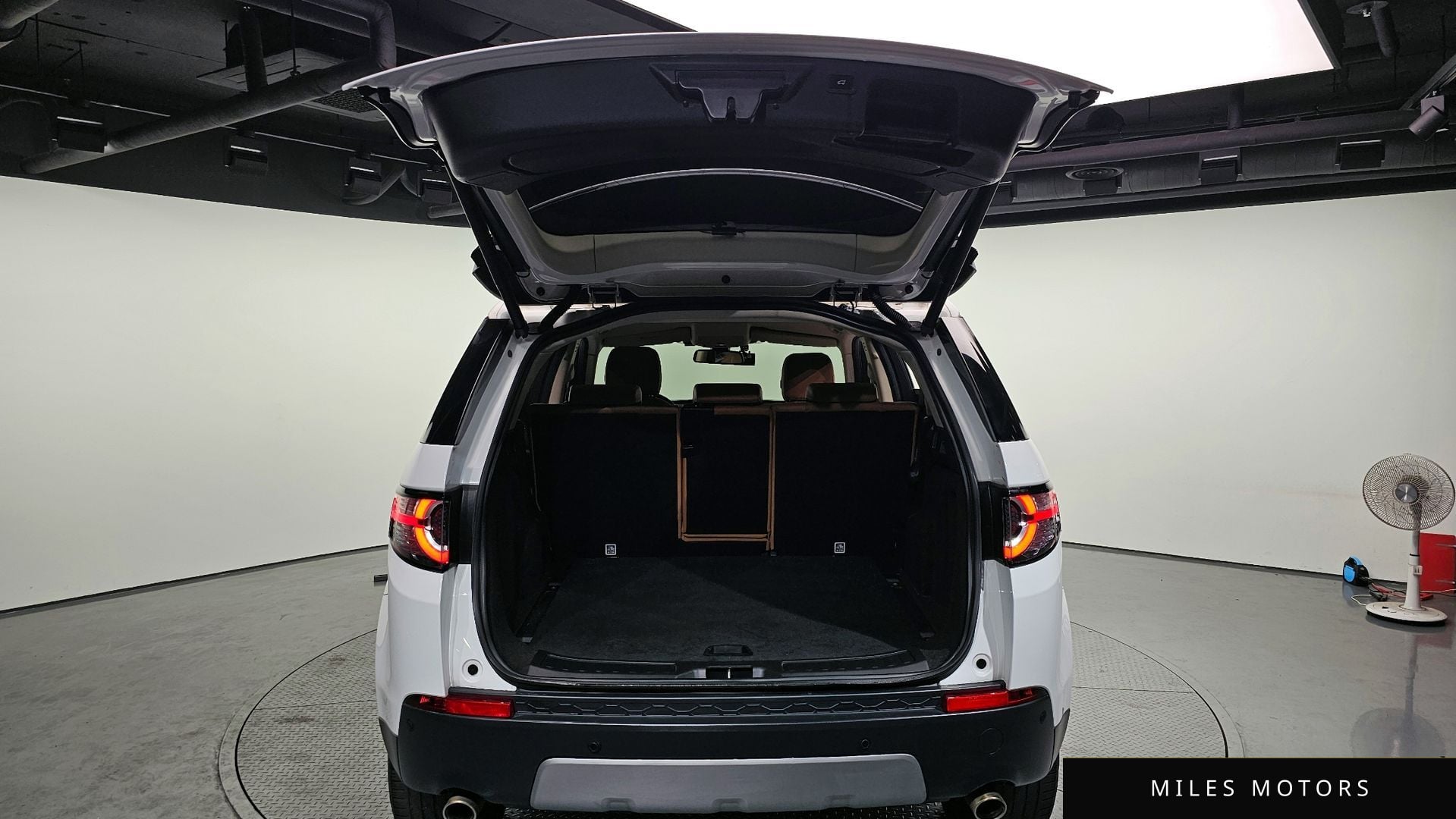 Land Rover Discovery Sport 2018 — миниатюра 20