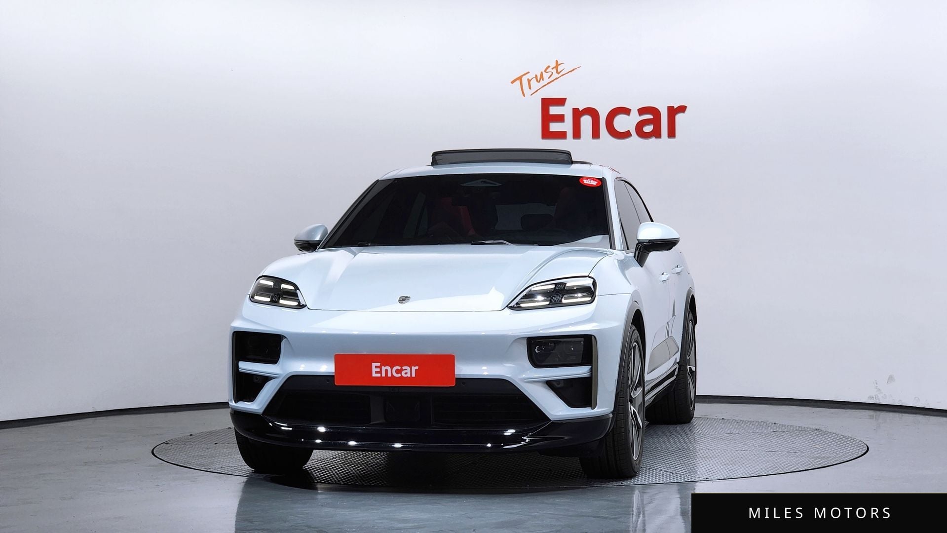 Porsche Macan 2025 — миниатюра 3