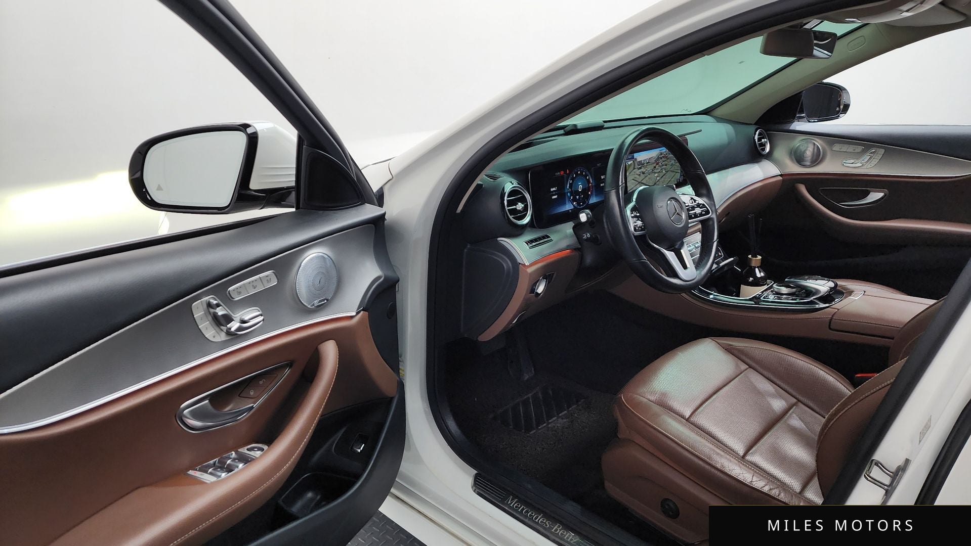 Mercedes-Benz E-Class W213 2019 — миниатюра 10