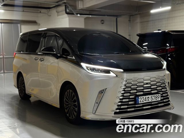 Лексус LM 2025 — миниатюра 3