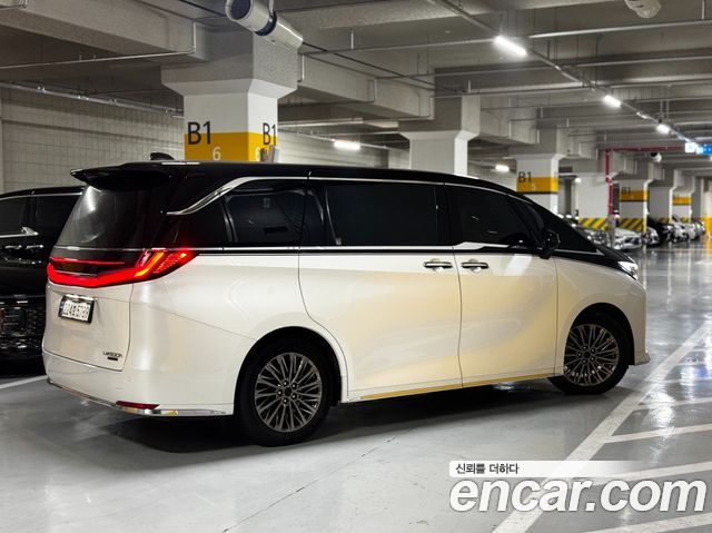 Лексус LM 2025 — миниатюра 23