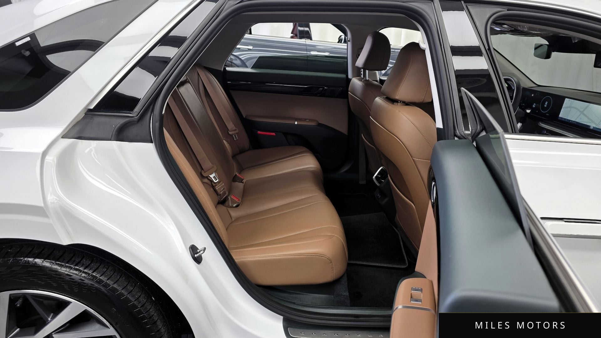Hyundai Grandeur 2023 — миниатюра 12