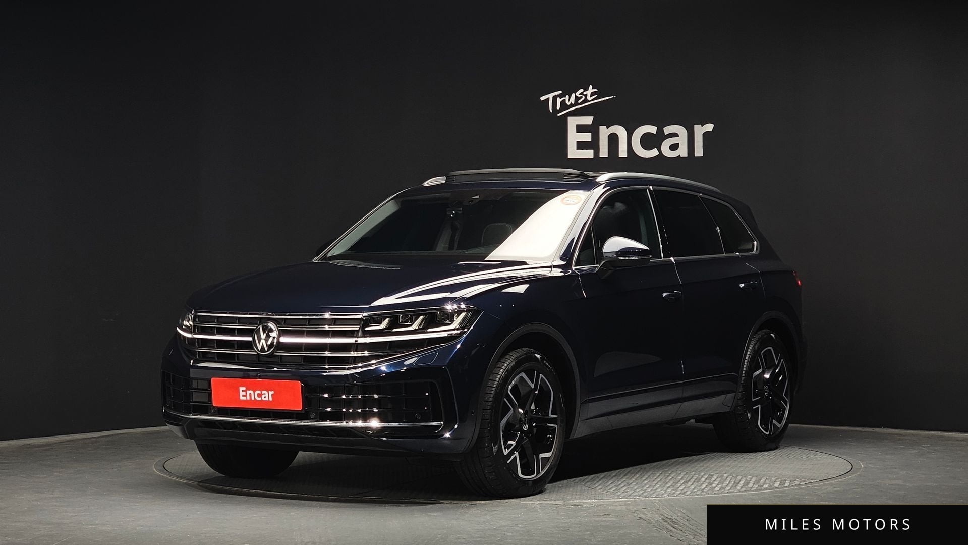 Volkswagen Touareg 2024 — фото 1 из 12