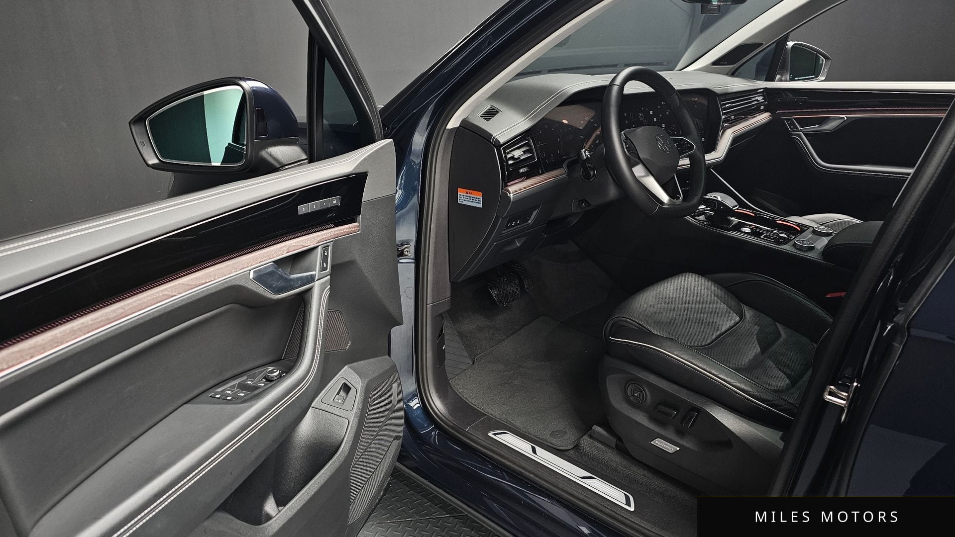 Volkswagen Touareg 2024 — миниатюра 11