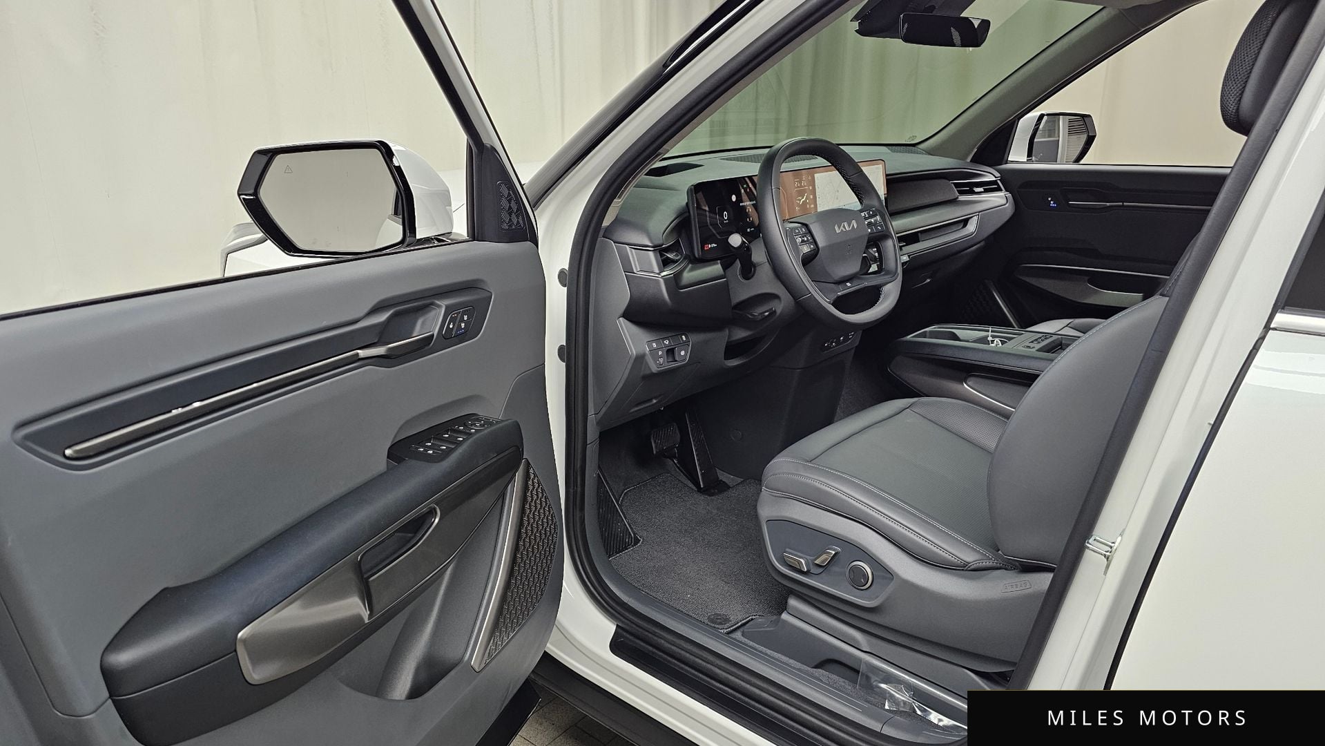 Kia EV9 2026 — миниатюра 10