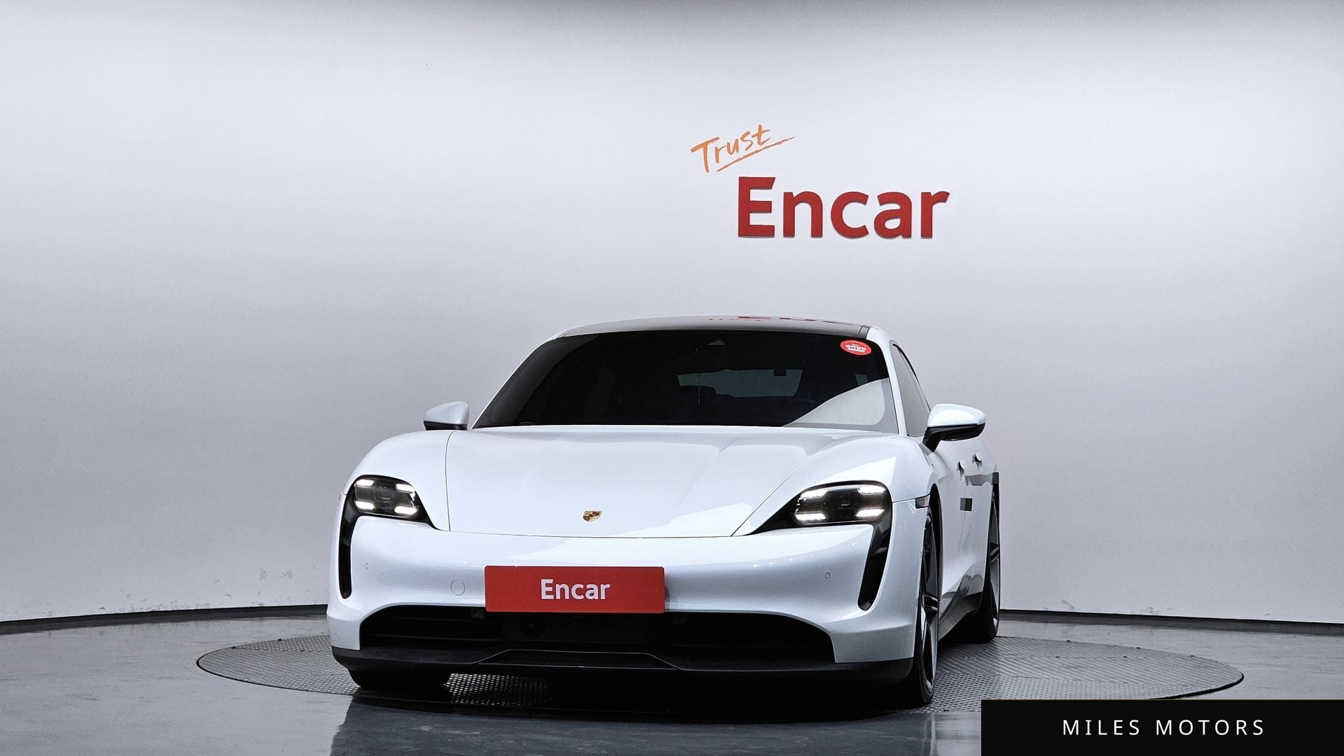 Porsche Taycan 2020 — миниатюра 3