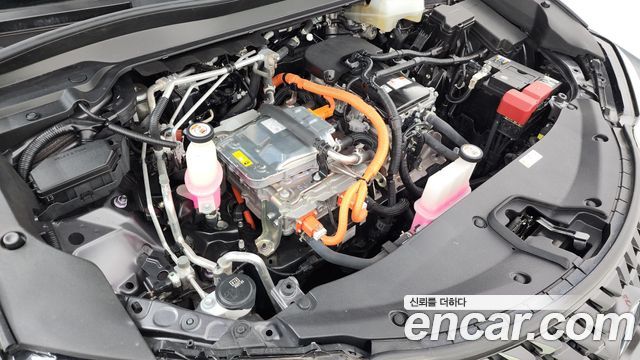 Лексус UX300e 2022 — миниатюра 6