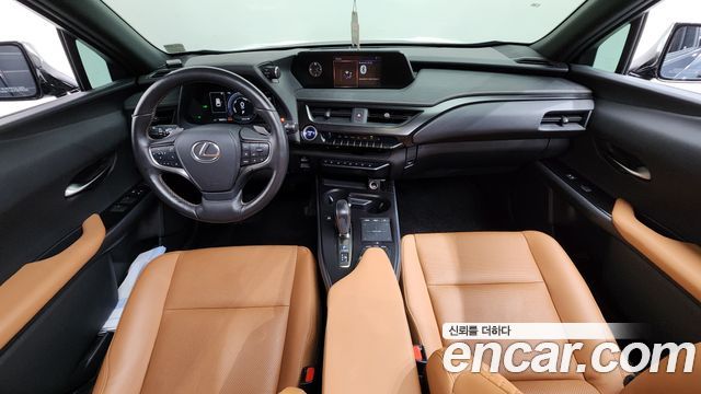 Лексус UX300e 2022 — миниатюра 7