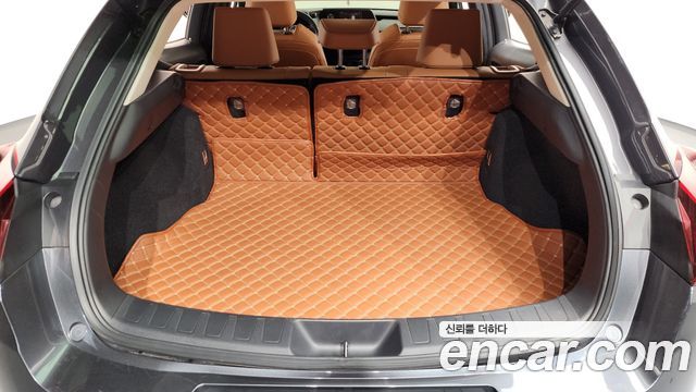 Лексус UX300e 2022 — миниатюра 20