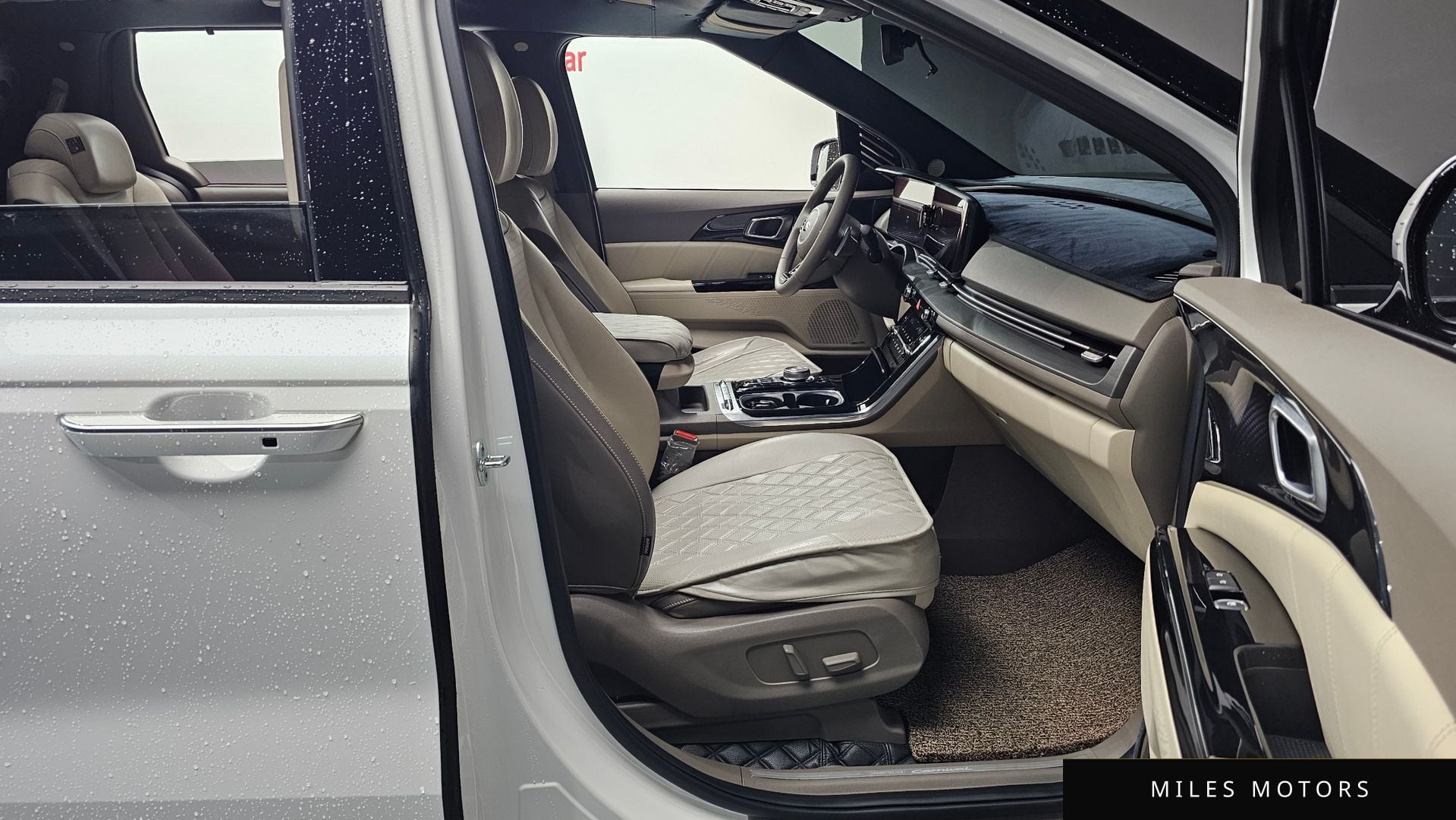 Kia Carnival 2021 — миниатюра 11