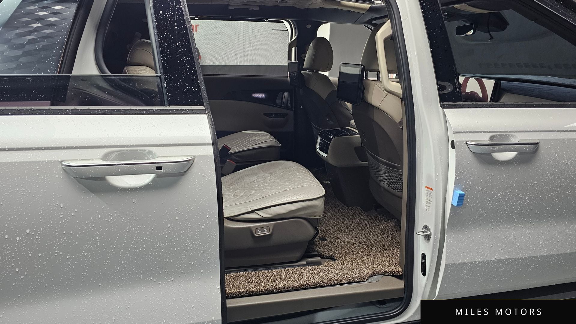Kia Carnival 2021 — миниатюра 12