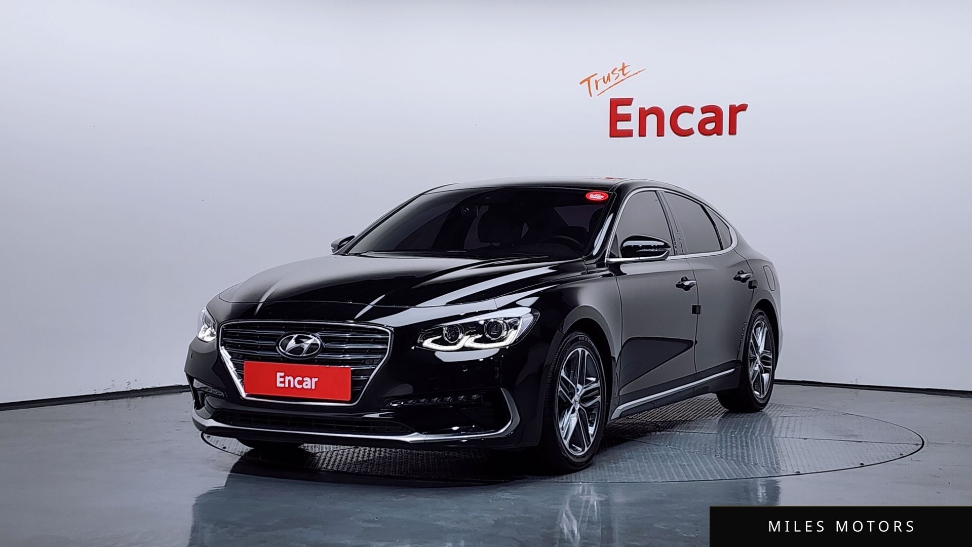 Hyundai Grandeur 2018 — фото 1 из 12