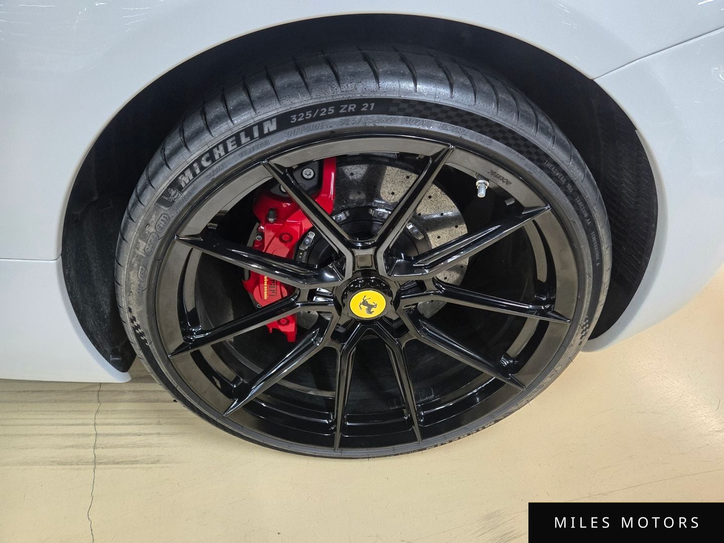 Ferrari SF90 2023 — миниатюра 7