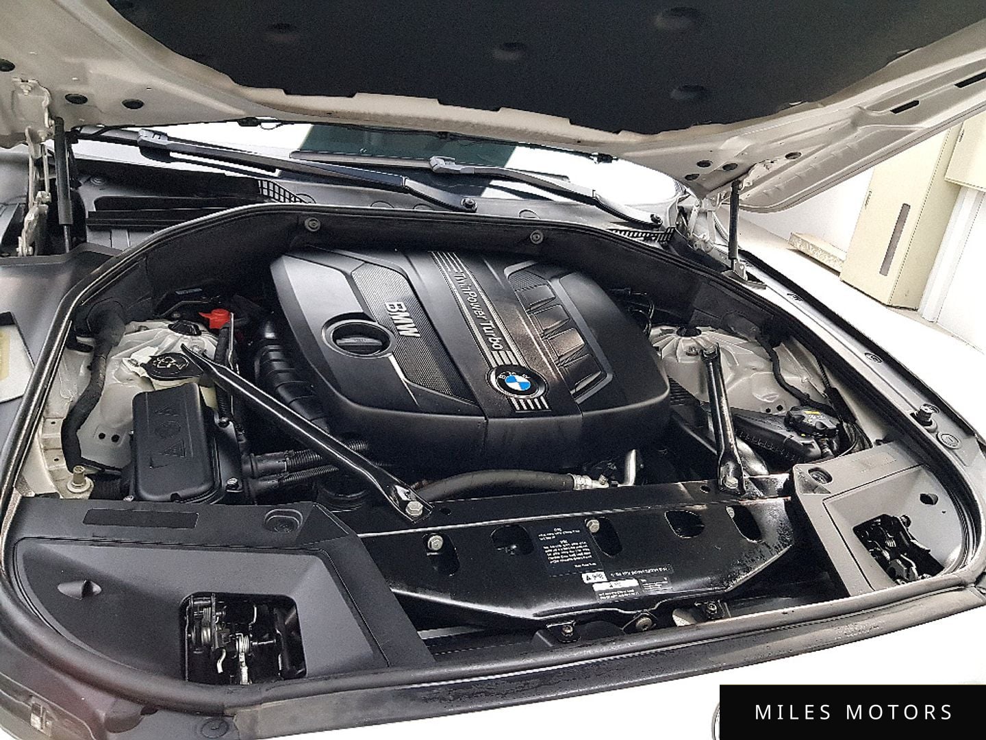 BMW 5 Series GT (F07) 2017 — миниатюра 6