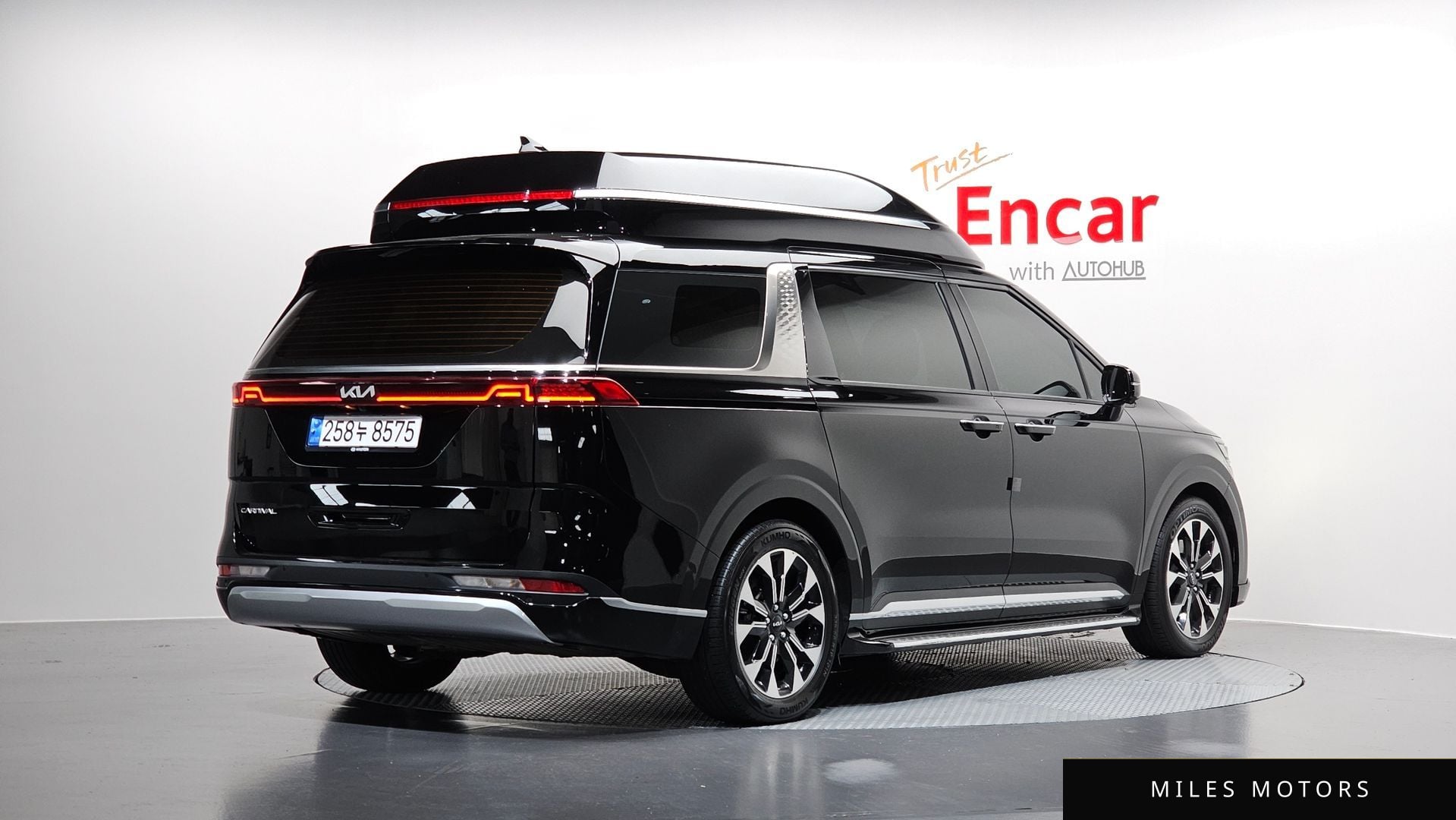 Kia Carnival 2022 — миниатюра 2