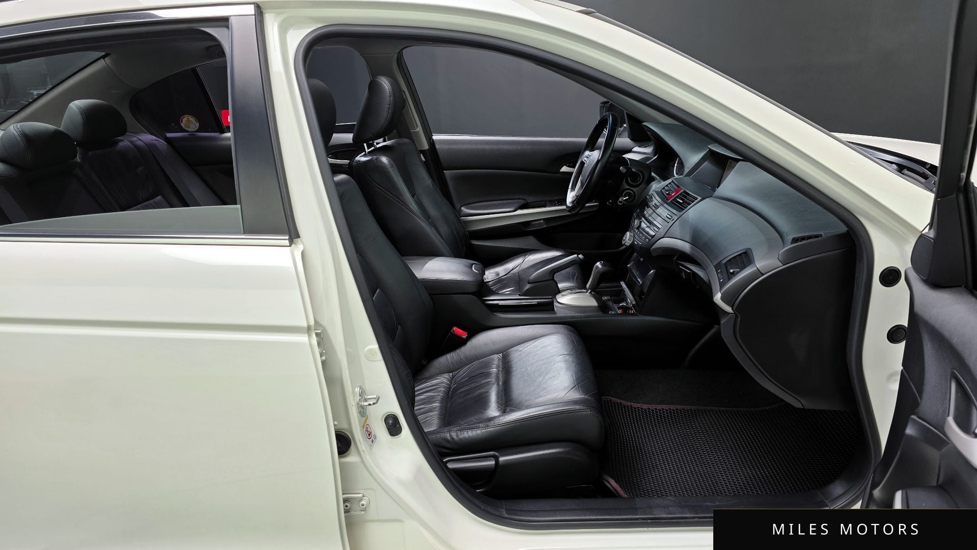 Honda Accord 2011 — миниатюра 10
