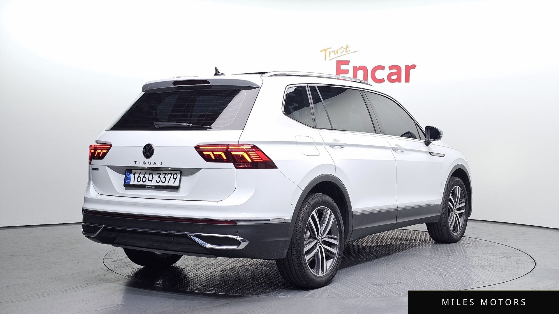 Volkswagen Tiguan 2023 — миниатюра 2