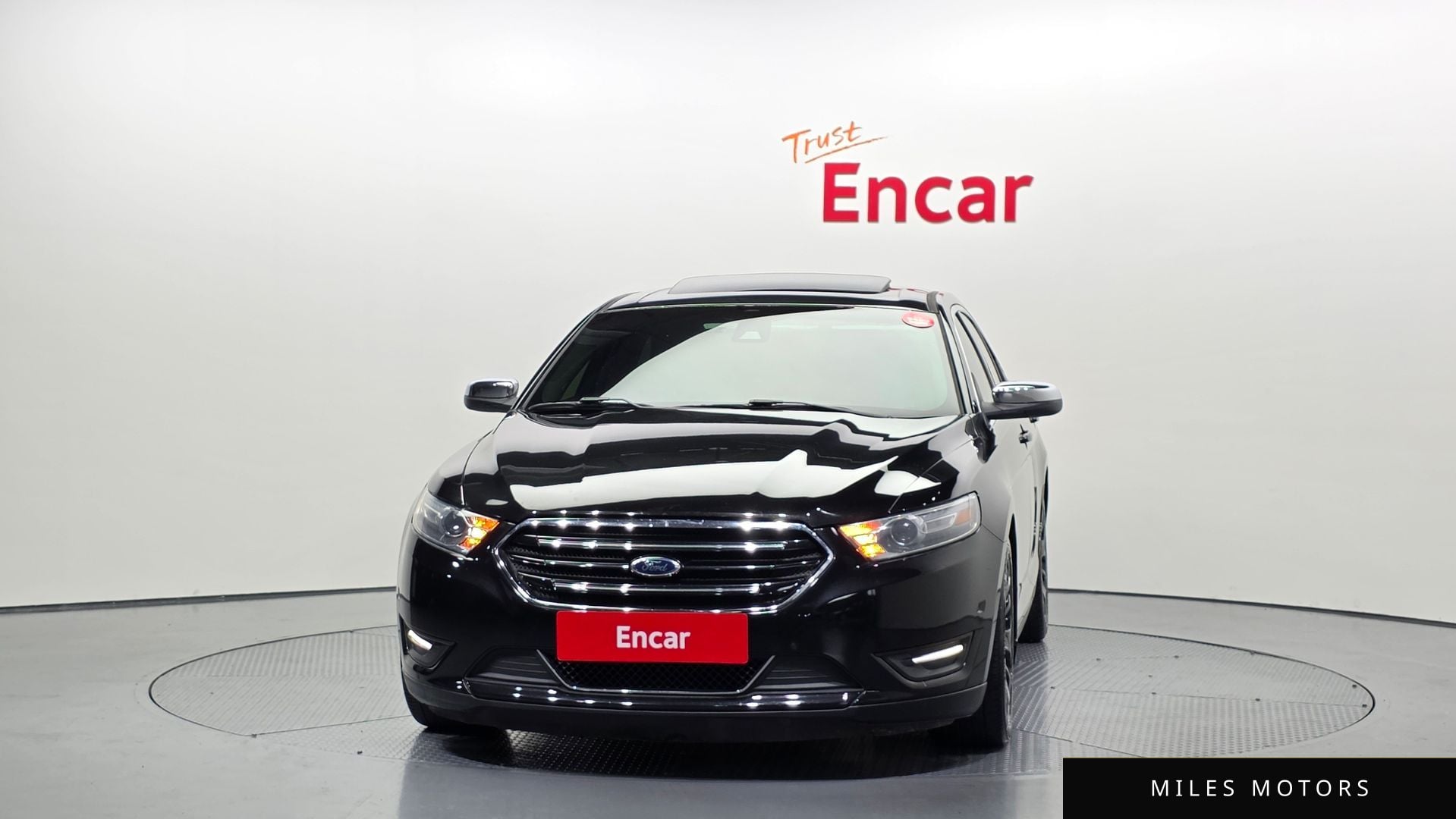 Ford Taurus 2013 — миниатюра 3
