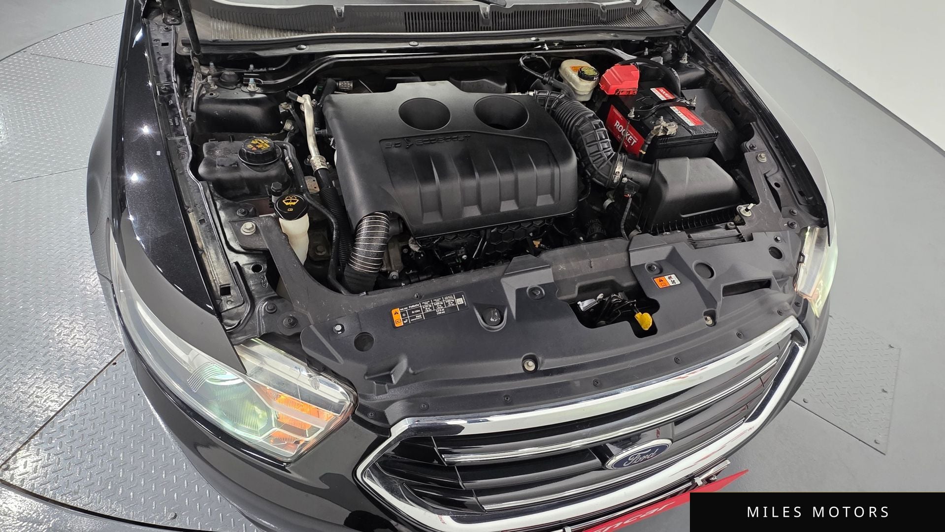Ford Taurus 2013 — миниатюра 6