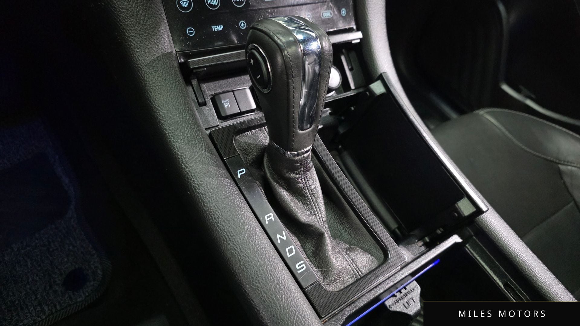 Ford Taurus 2013 — миниатюра 9