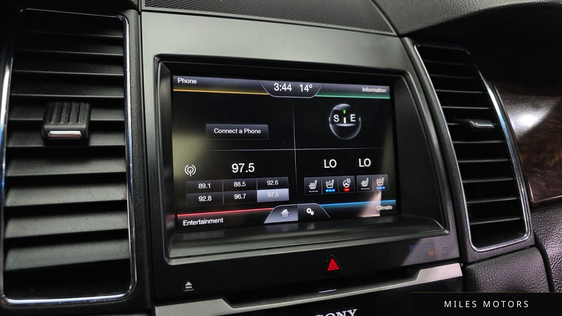 Ford Taurus 2013 — миниатюра 14