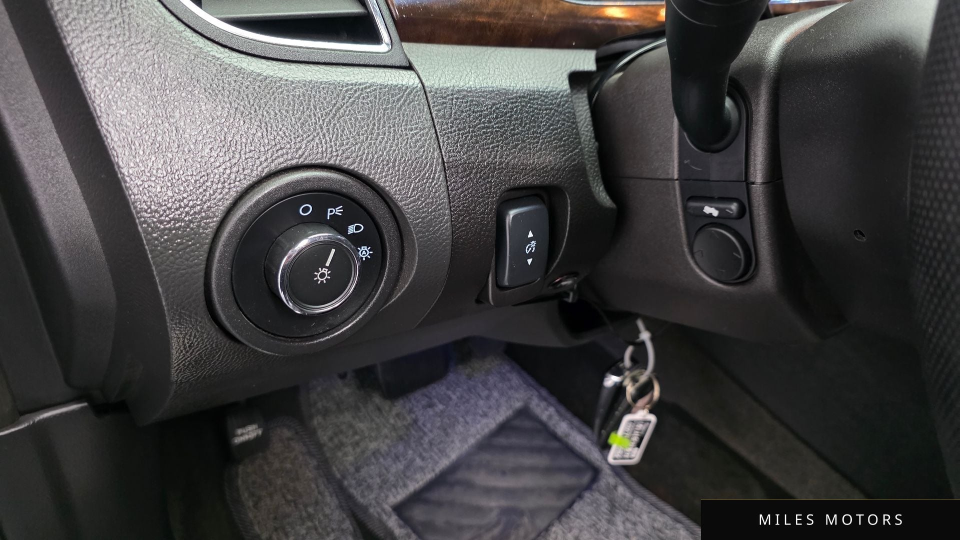 Ford Taurus 2013 — миниатюра 17