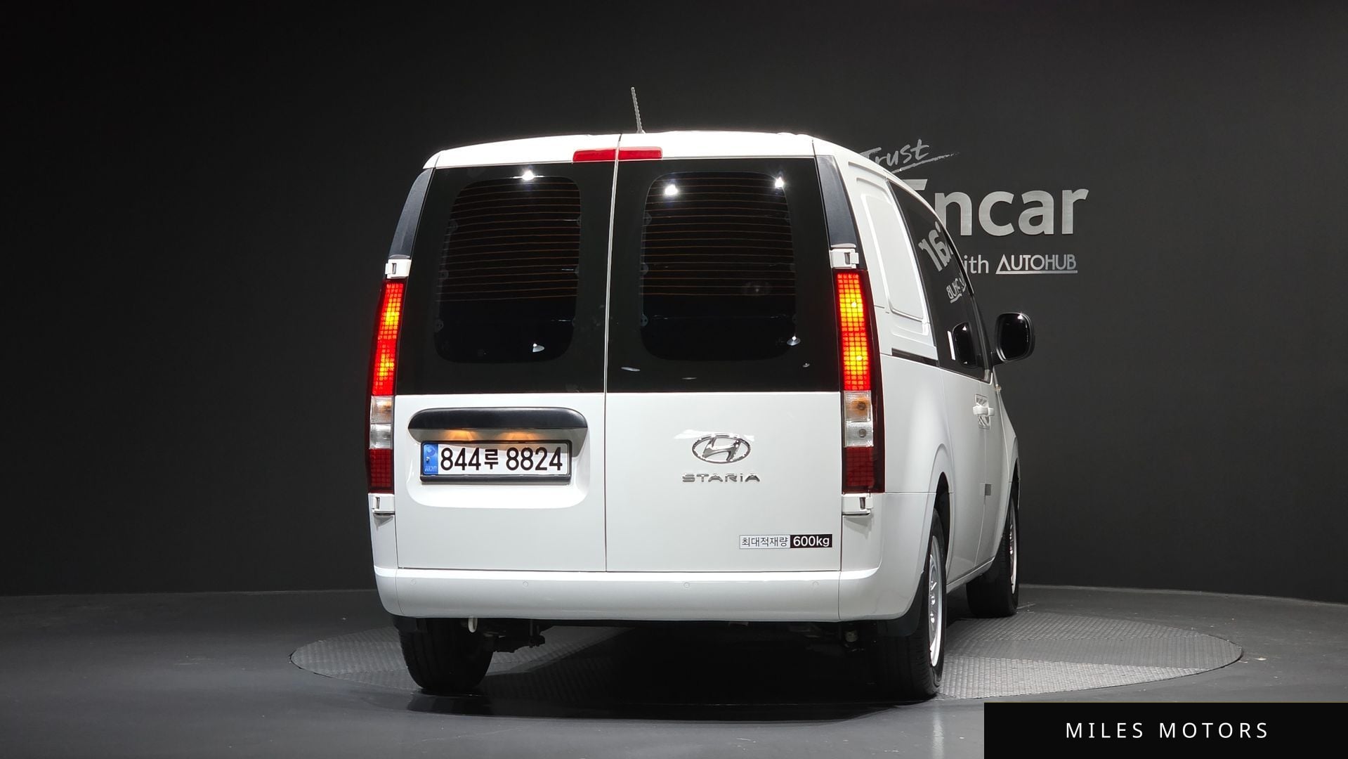 Hyundai Staria 2024 — миниатюра 4