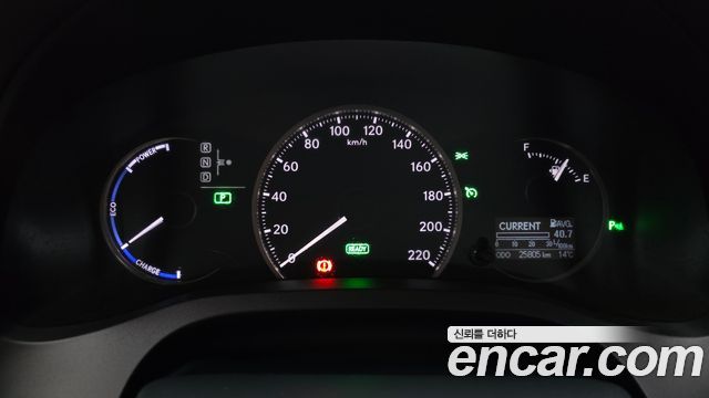 Лексус CT200h 2018 — миниатюра 8