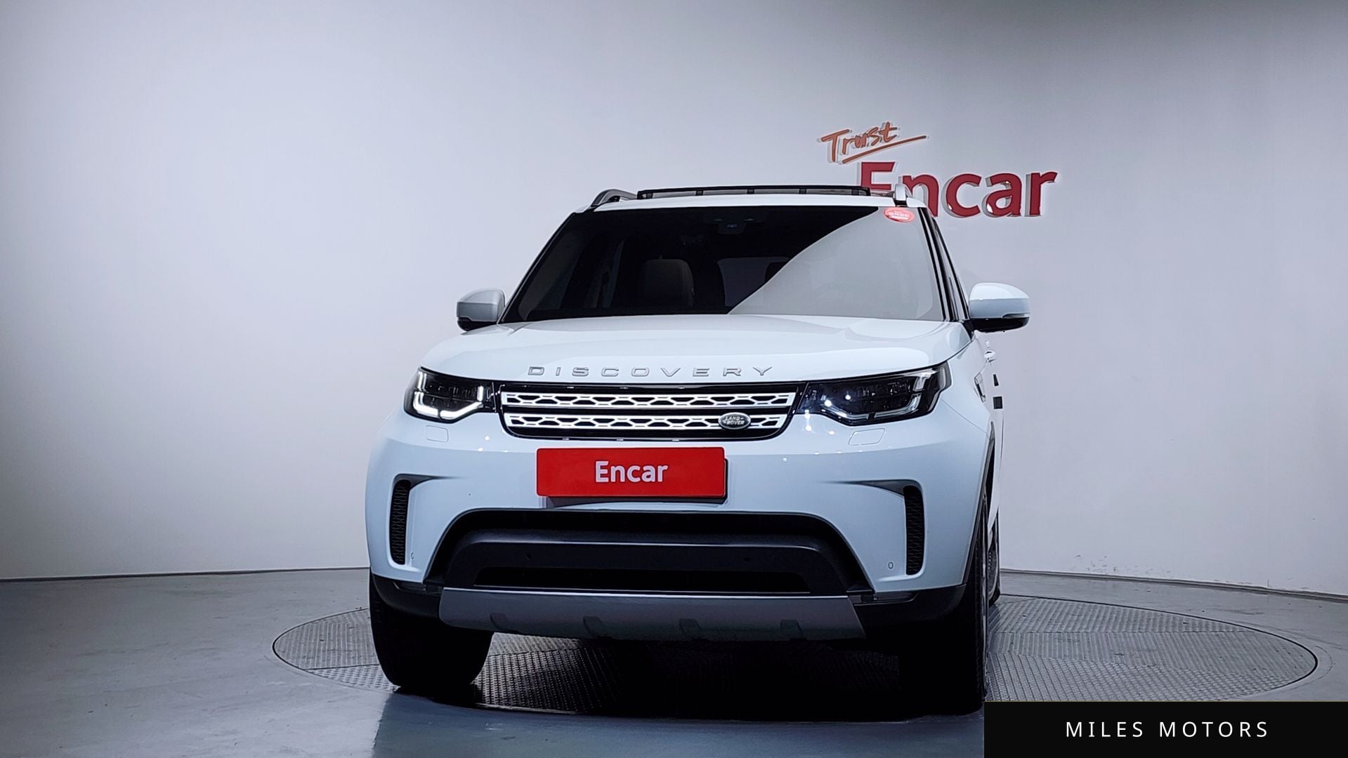 Land Rover Discovery 2017 — миниатюра 3