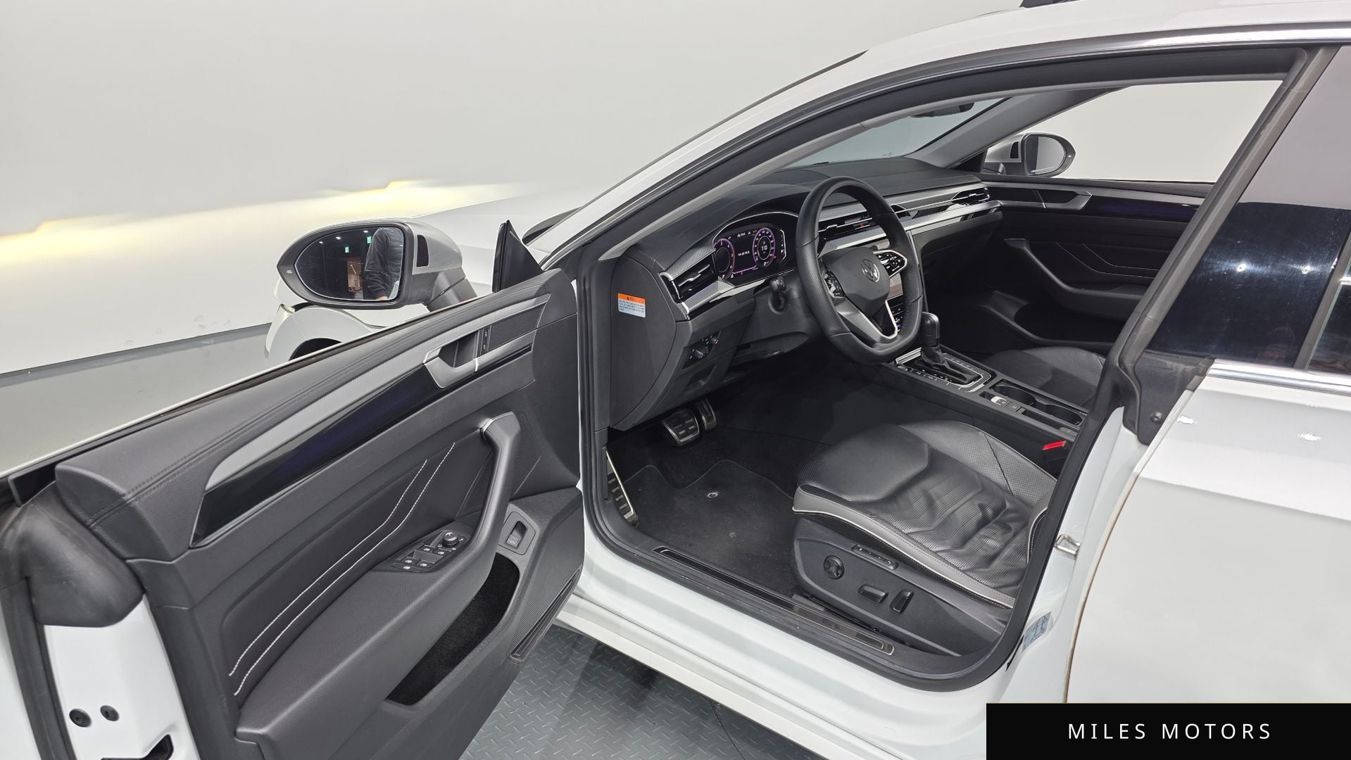 Volkswagen 아테온 2022 — миниатюра 11
