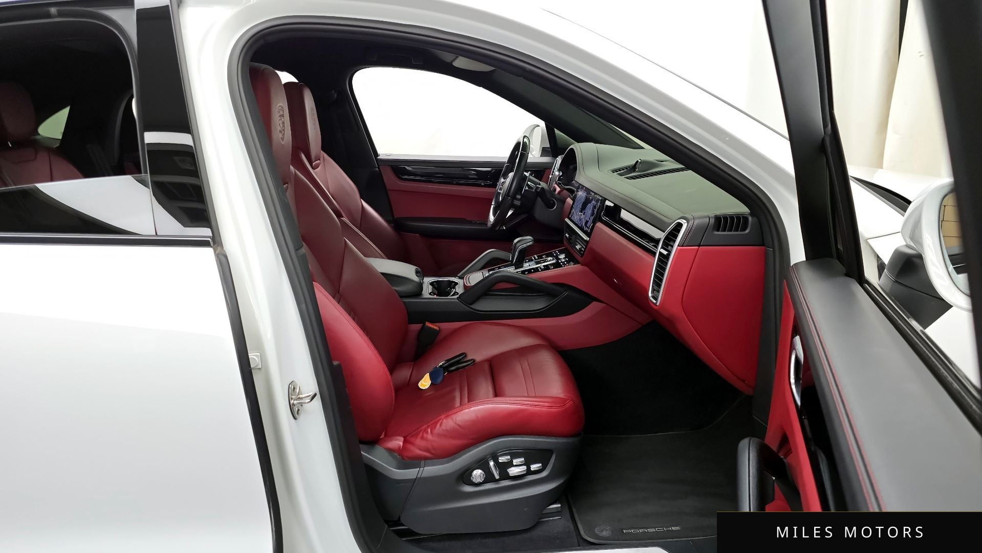 Porsche Cayenne 2020 — миниатюра 11