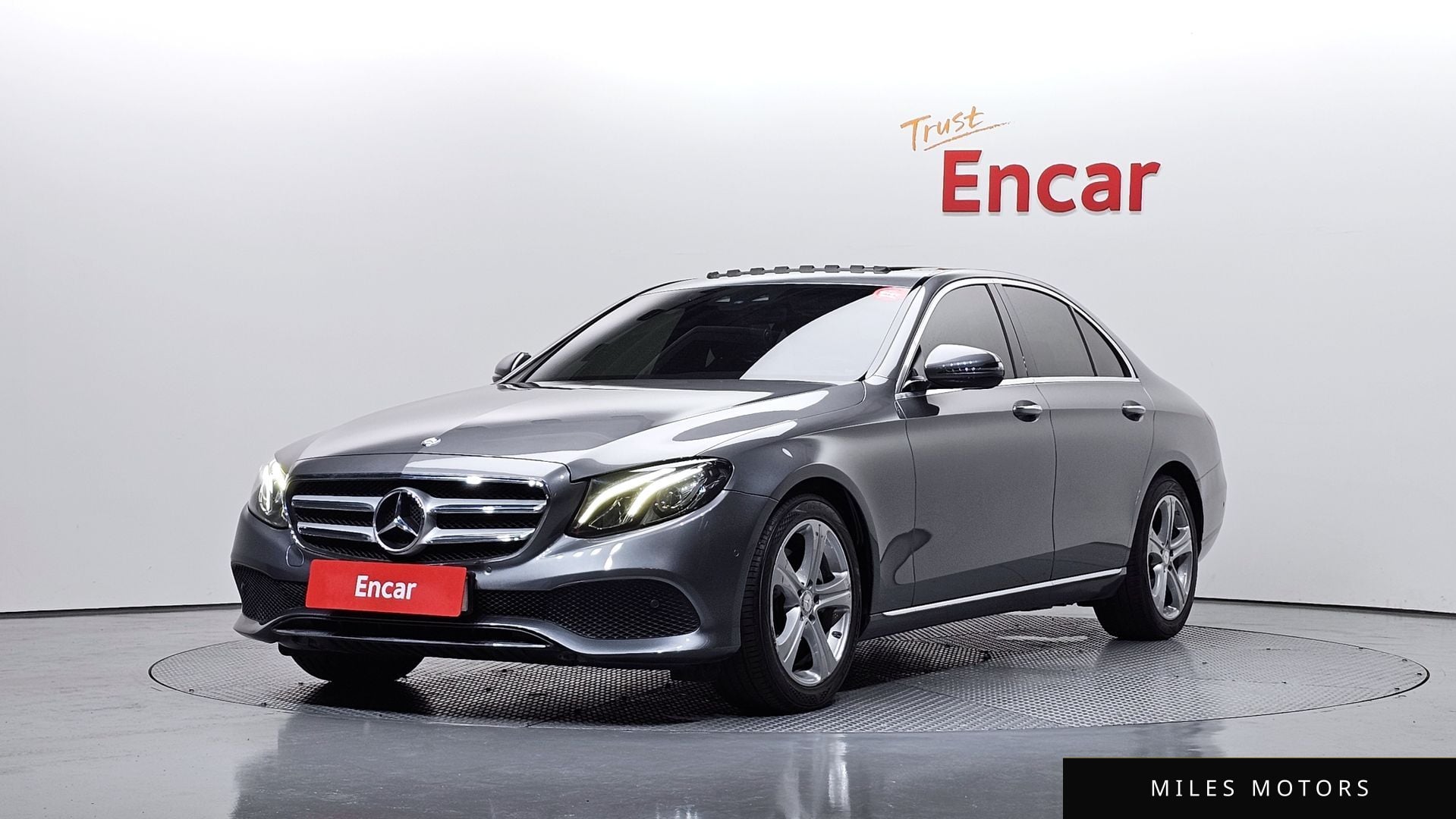 Mercedes-Benz E-클래스 W213 2017