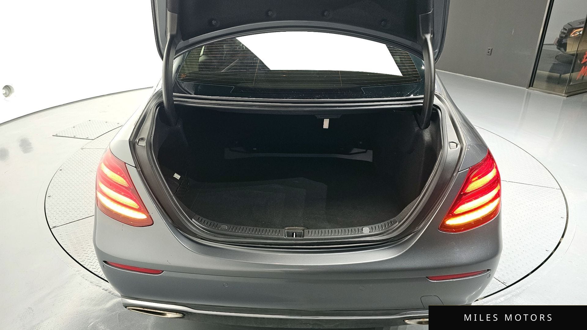 Mercedes-Benz E-클래스 W213 2017 — миниатюра 20