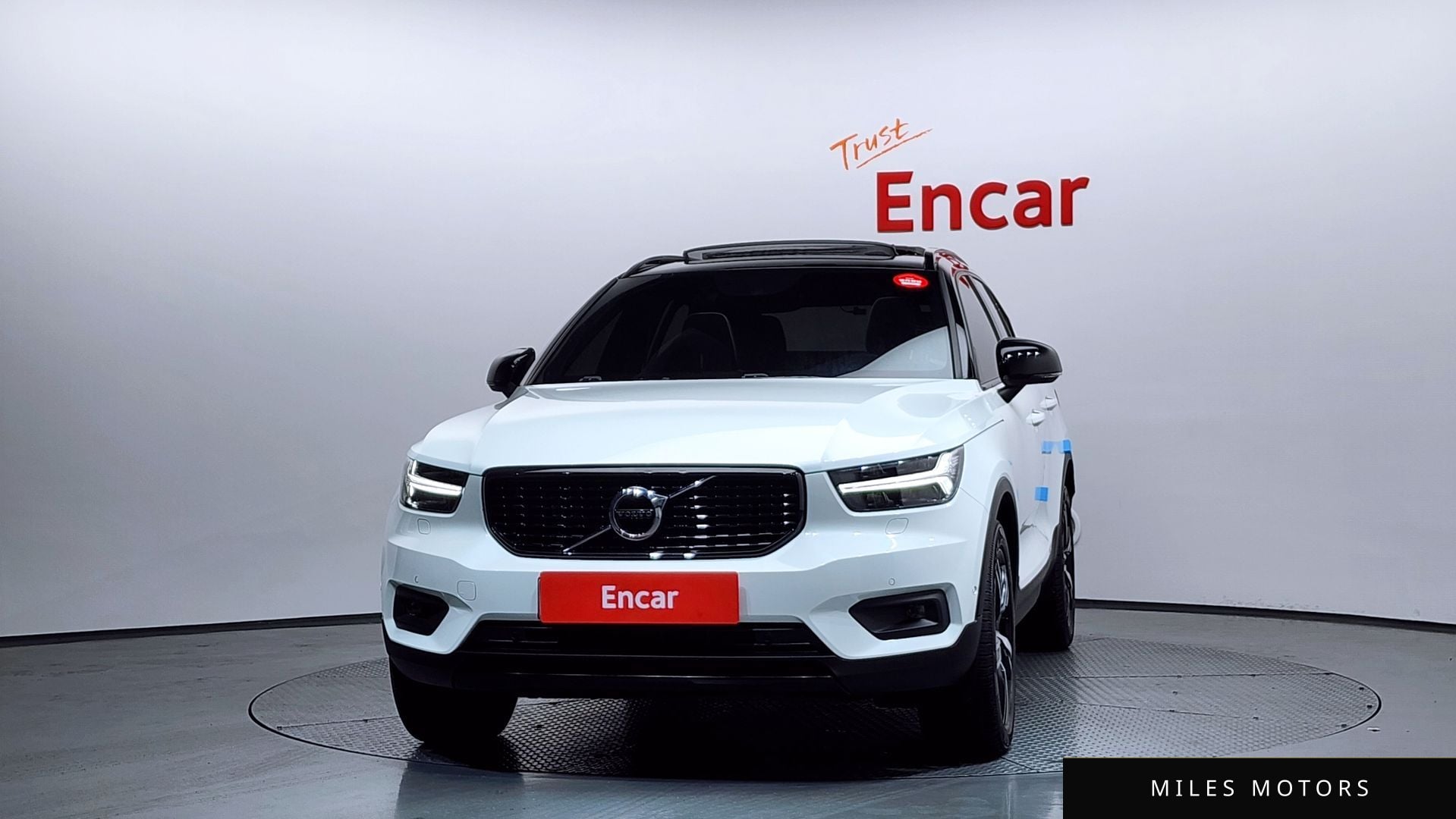 Volvo XC40 2019 — миниатюра 3