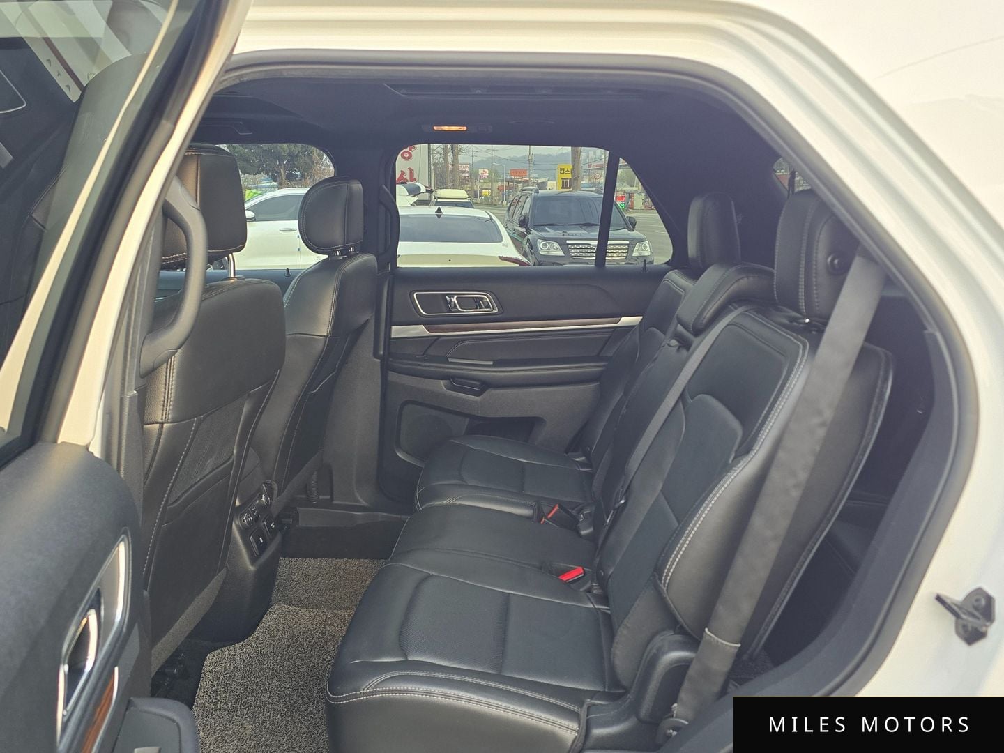 Ford Explorer 2017 — миниатюра 8