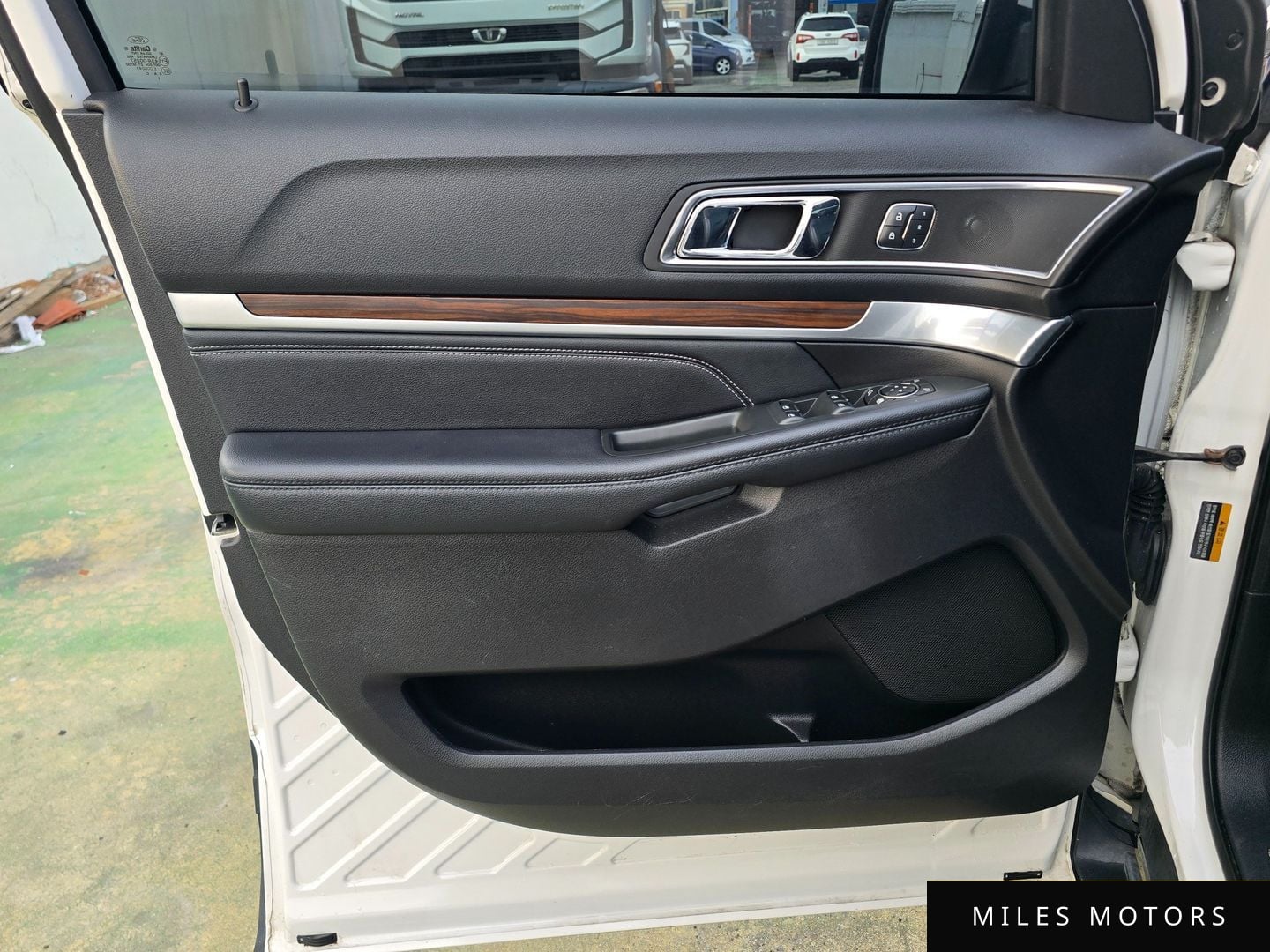 Ford Explorer 2017 — миниатюра 10
