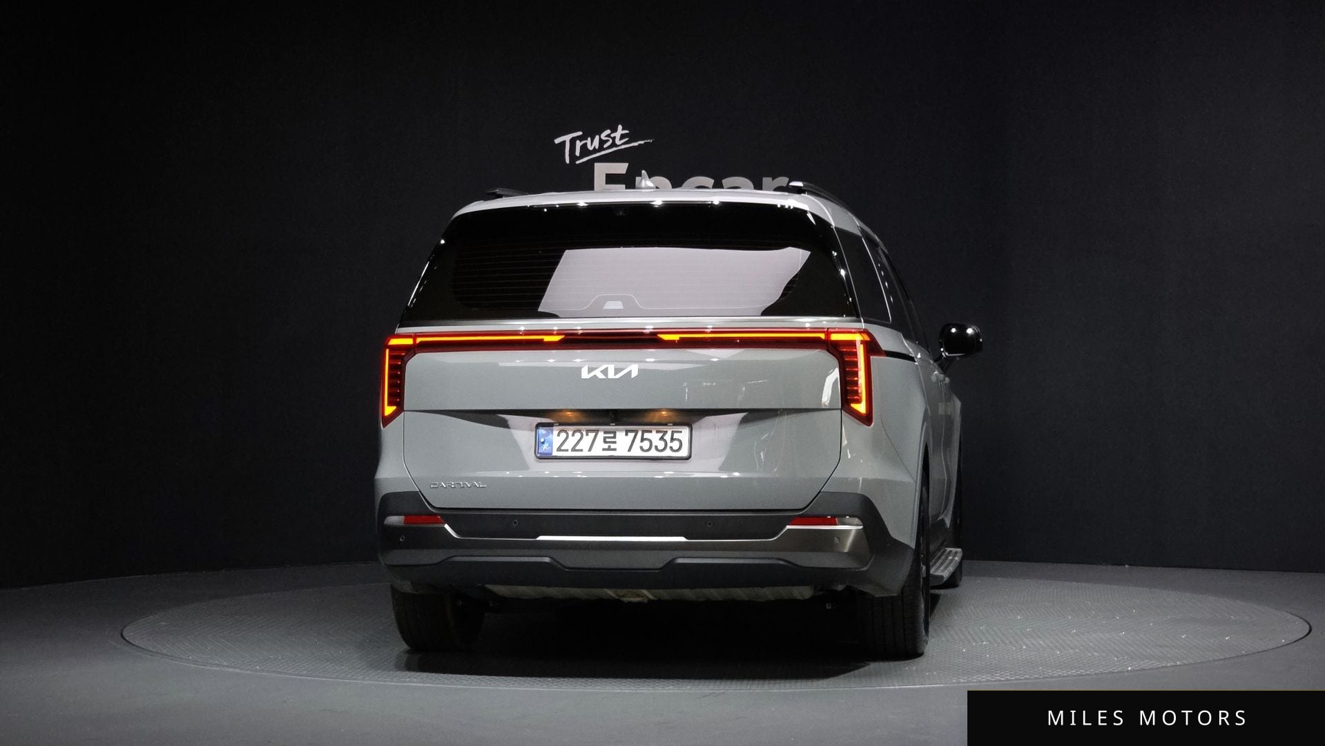 Kia Canival 2025 — миниатюра 4