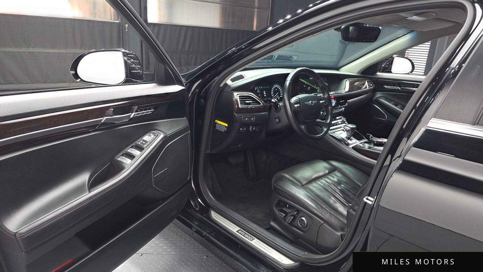 Genesis EQ900 2016 — миниатюра 10
