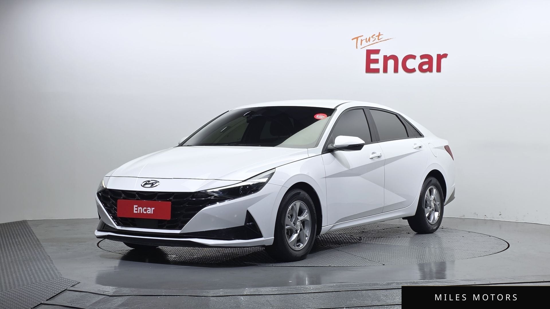 Hyundai AVANTE 2021 — фото 1 из 12