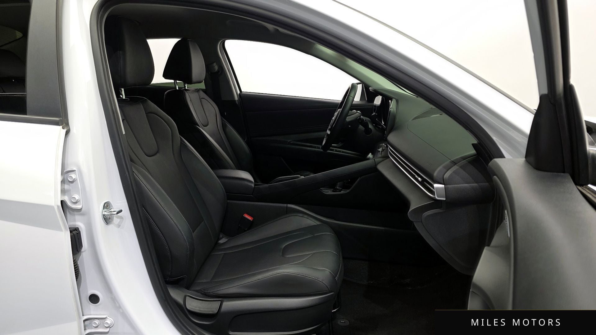 Hyundai AVANTE 2021 — миниатюра 11
