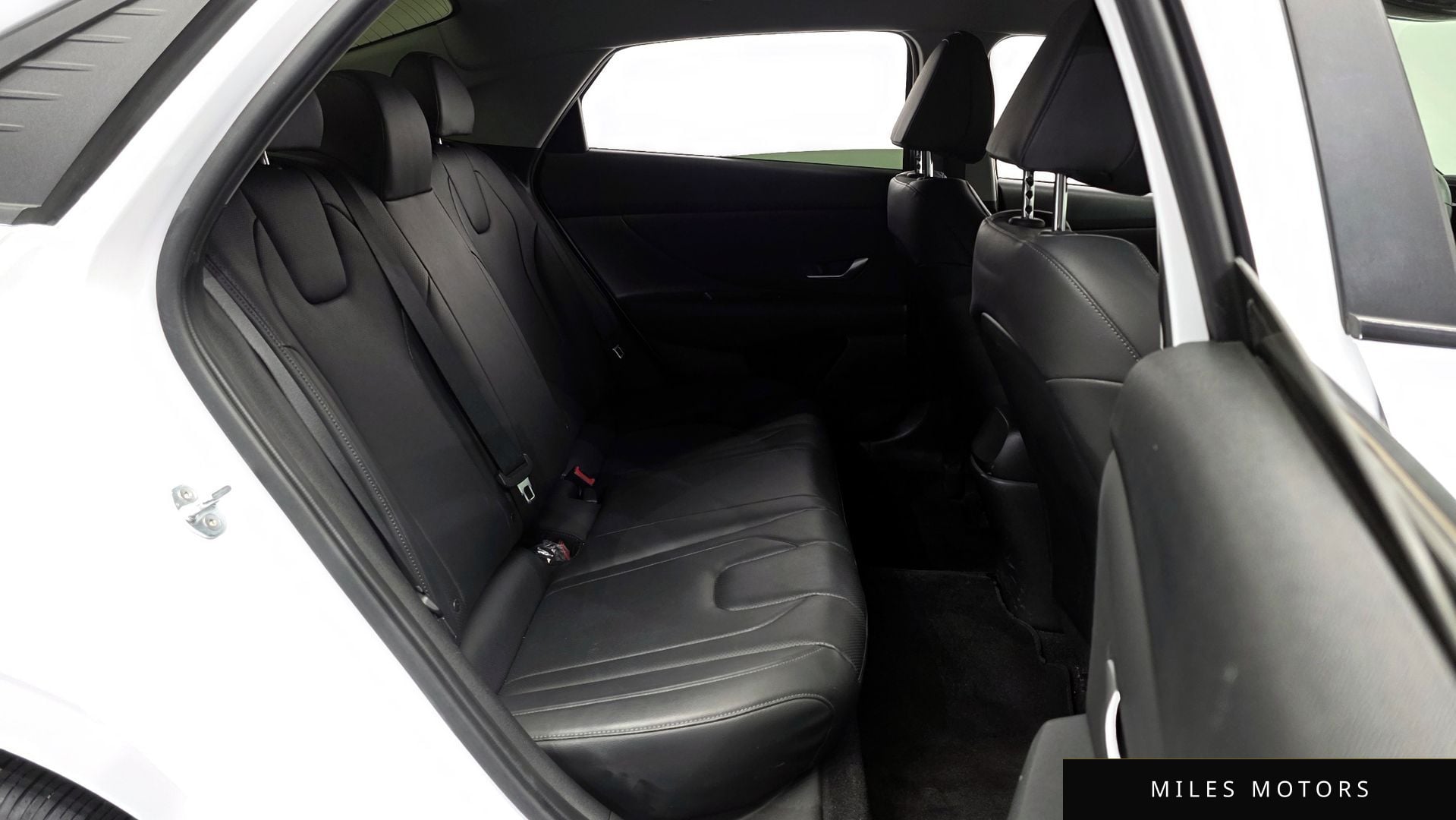 Hyundai AVANTE 2021 — миниатюра 12