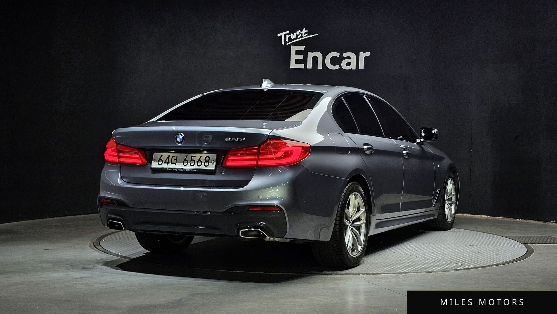 BMW 5 Series (G30) 2017 — миниатюра 2
