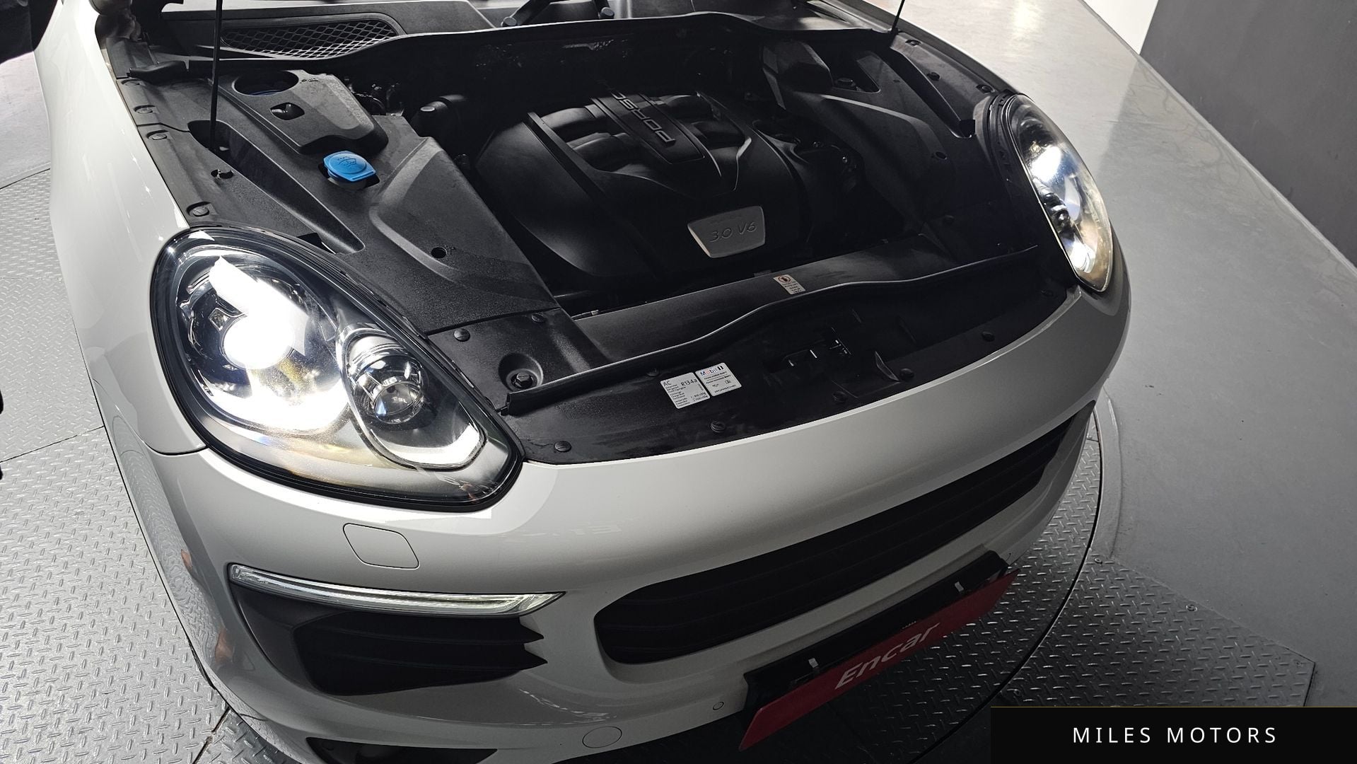 Porsche Cayenne 2015 — миниатюра 6