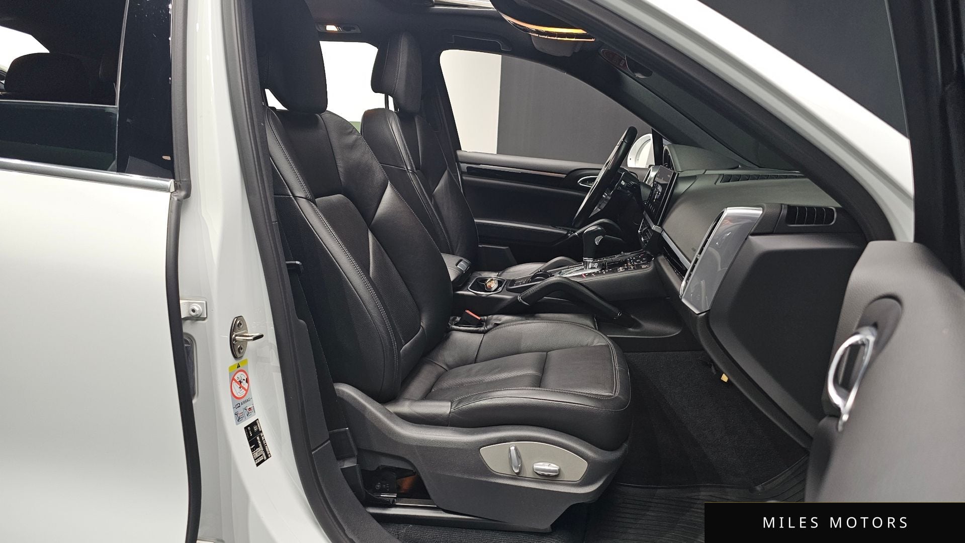 Porsche Cayenne 2015 — миниатюра 10